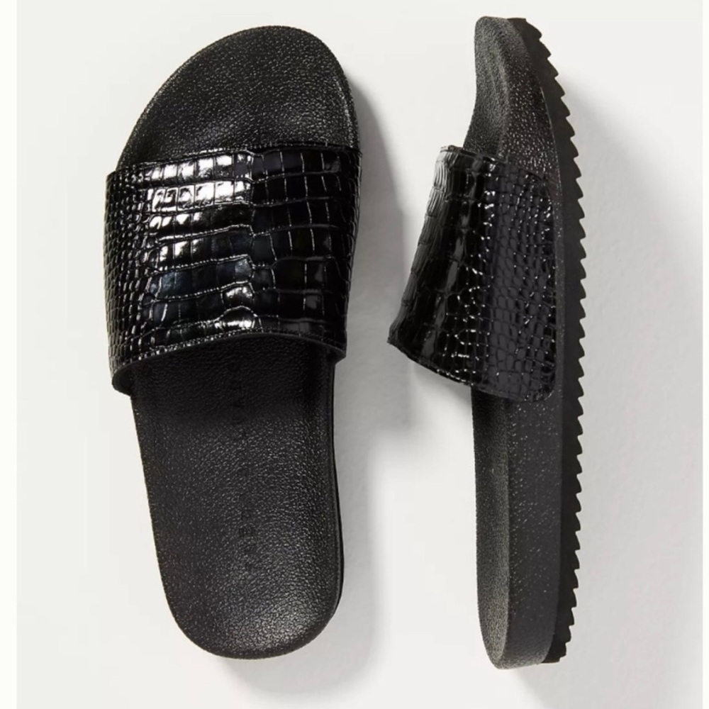 NWOT FRĒDA SALVADOR Lea Sport Slide in Black Embossed Croc